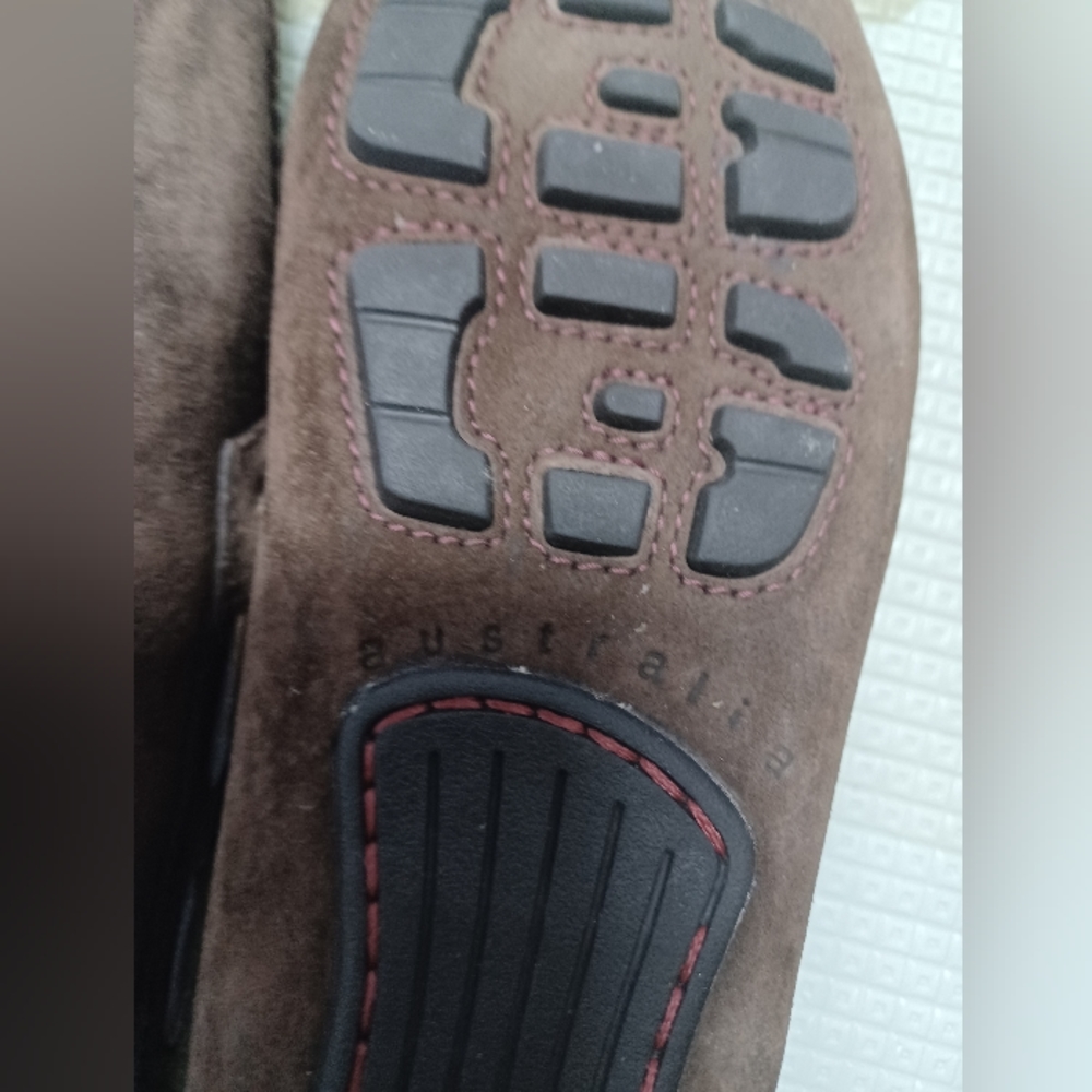 Authentic Ugg Shoes - image 3